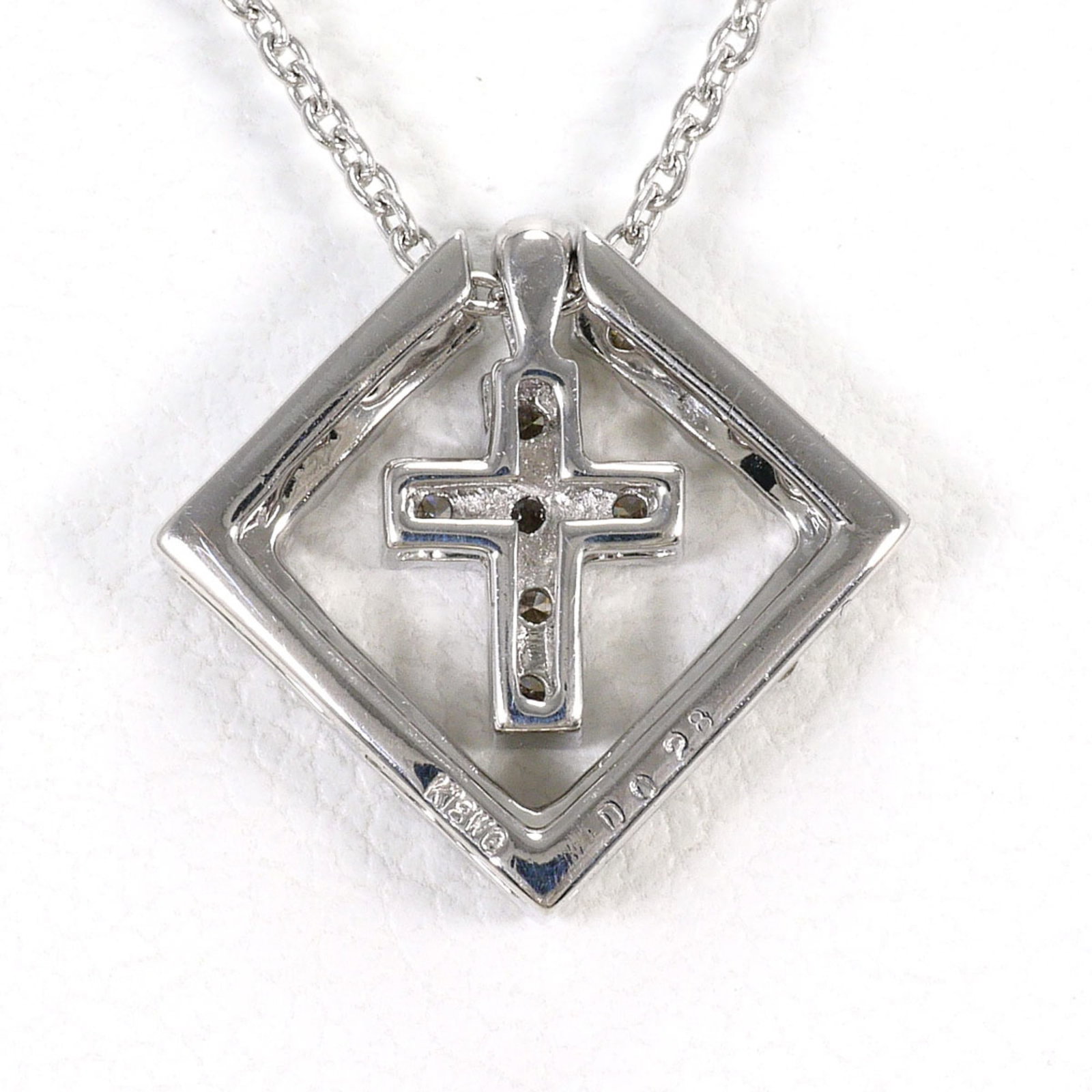White Gold (18K) - 3