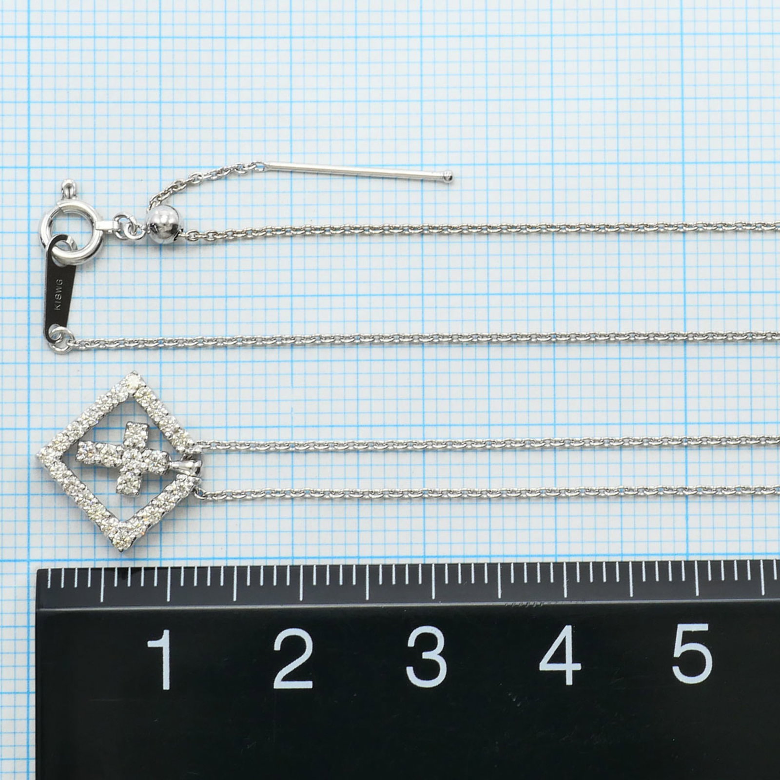 White Gold (18K) - 5