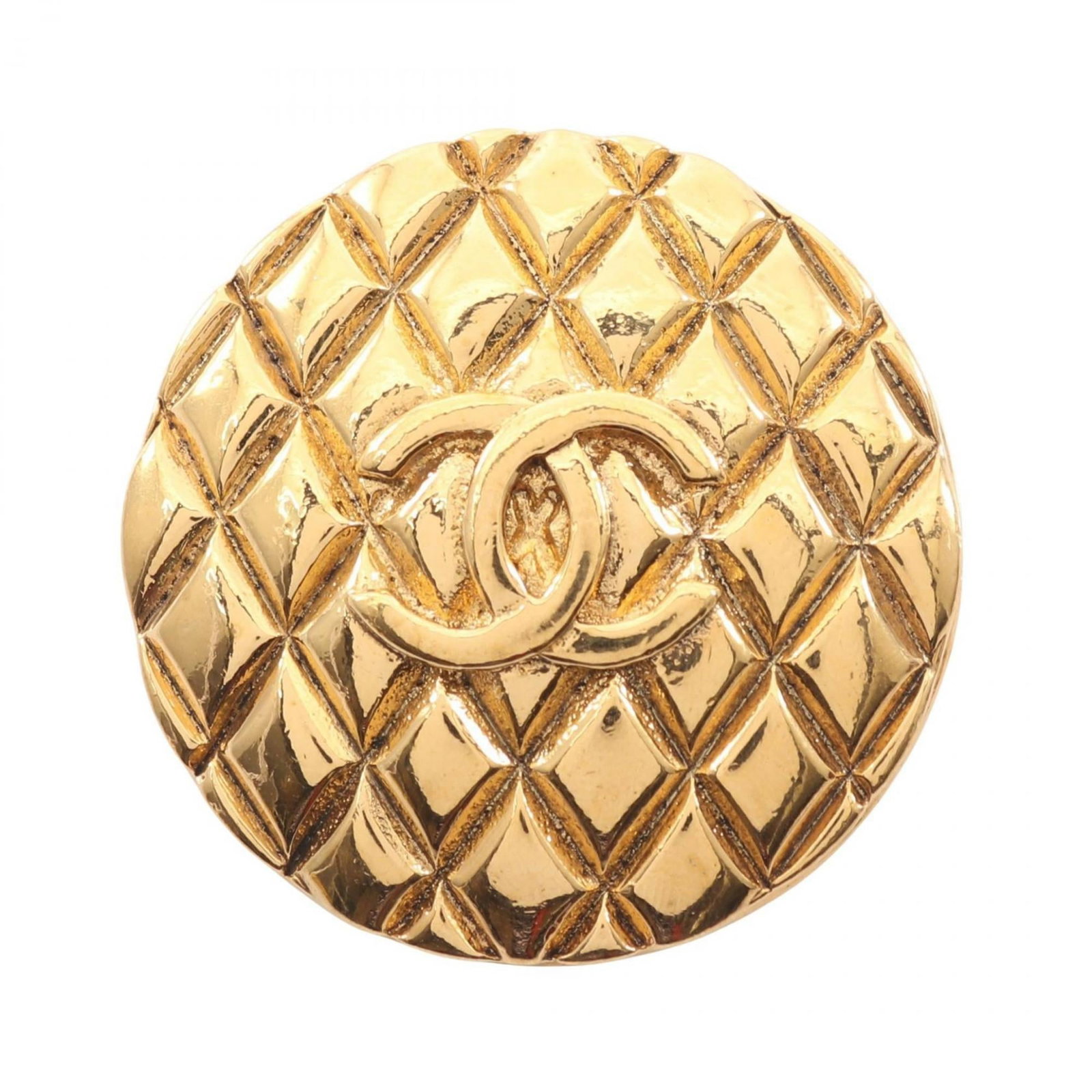 CHANEL Brooch Gold Plating: CHANEL Brooch Gold Plating Gold plating gives this CHANEL brooch a luxurious touch, adding a touch of elegance to any outfit. Measuring 4cm x 4cm, it's a compact yet eye-catching accessory that can