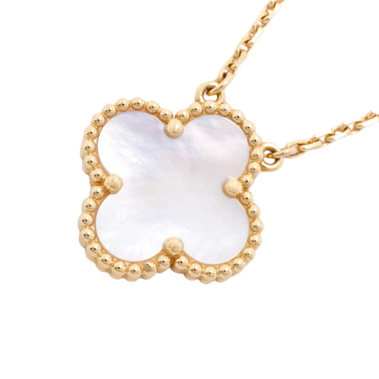 VAN CLEEF & ARPELS Mother Of Pearl Yellow Gold (18K): VAN CLEEF & ARPELS Mother Of Pearl Yellow Gold (18K) Mother of pearl and 18K yellow gold come together in this elegant necklace, featuring a 15.2mm x 14.8mm pendant that shines against a delicate
