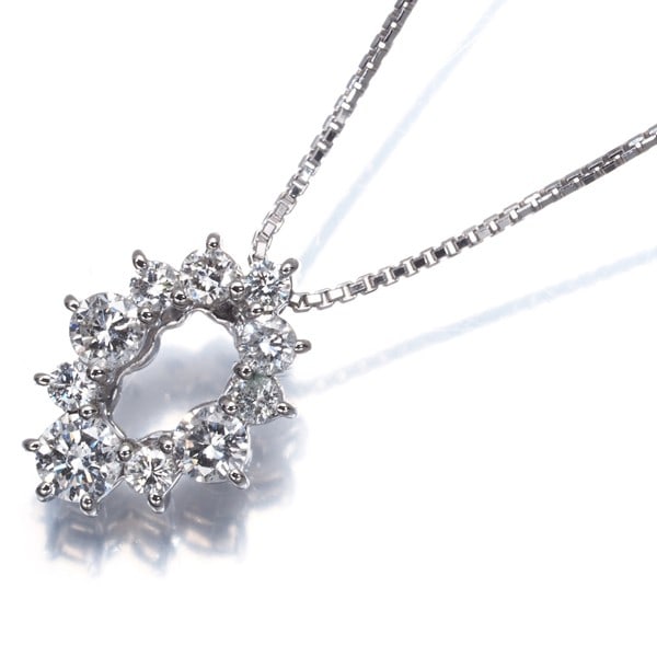 Diamond 0.51Ct 10P Necklace 900 850 Platinum: Diamond 0.51Ct 10P Necklace 900 850 Platinum 900 / 850 Platinum Diamond Pendant Necklace features a stunning 0.51ct natural diamond set in a platinum pendant, suspended from a 35cm or 39cm necklace.