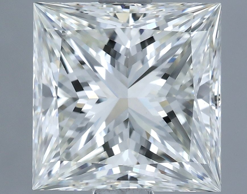 IGI Princess 2.5ct I VVS2 - Loose Natural Diamond: IGI Princess 2.5ct I VVS2 - Loose Natural Diamond The IGI Princess 2.5ct I VVS2 is a stunning loose natural diamond featuring exceptional clarity and cut. With its EX polish and symmetry, this