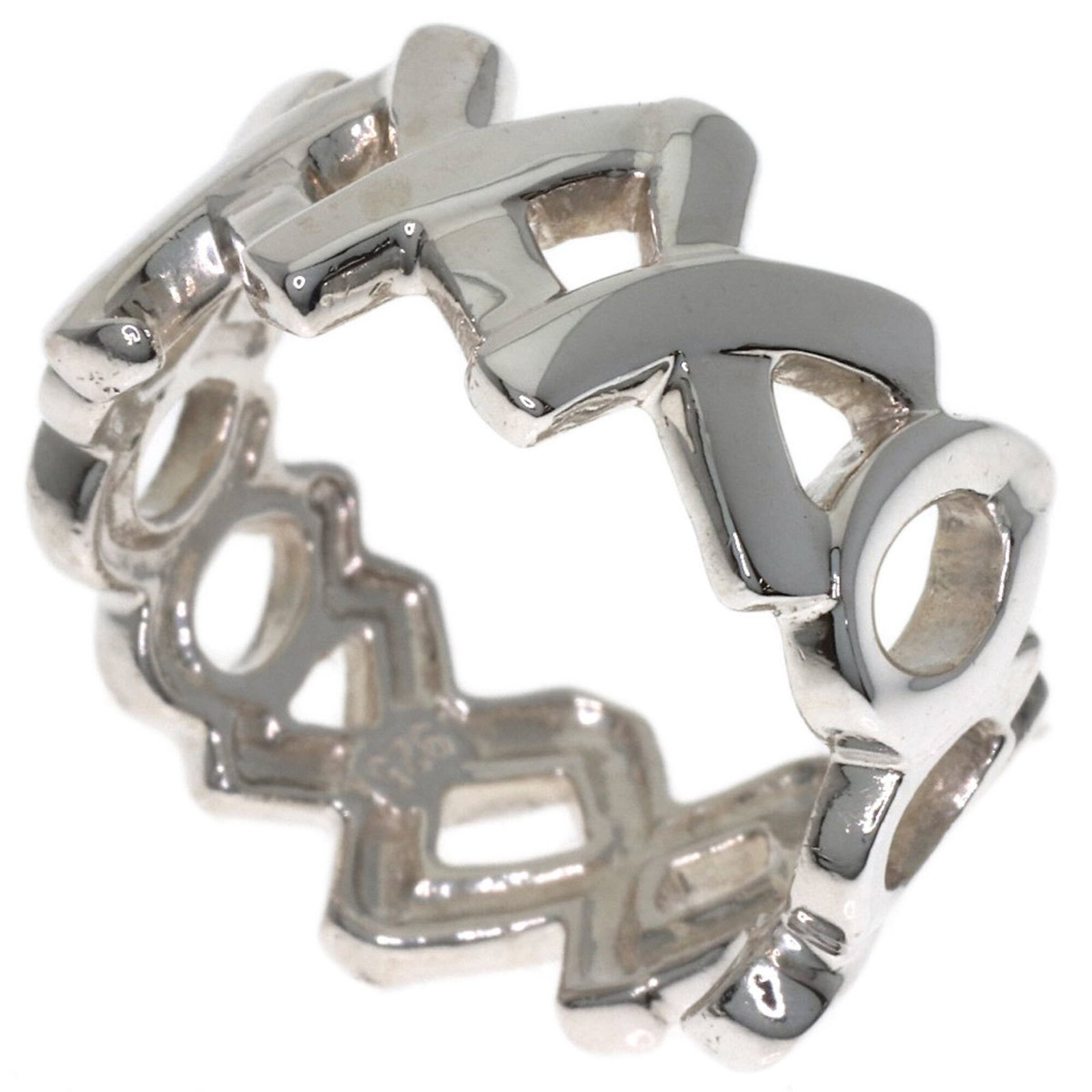 TIFFANY Band Ring Silver: TIFFANY Band Ring Silver Silver band ring from Tiffany, a classic design with a subtle shine. The ring features a small scratch and a light mark, but remains in very good condition overall. This