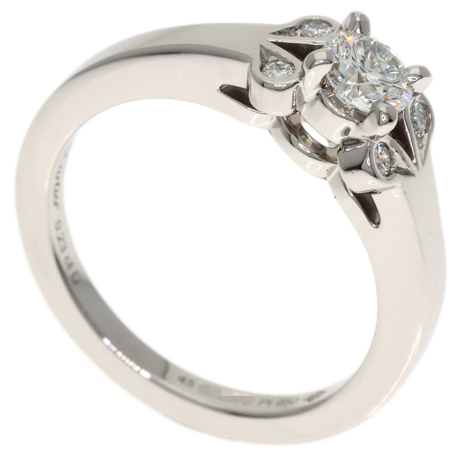 CARTIER Band Ring Platinum 950: CARTIER Band Ring Platinum 950 Platinum 950 Cartier Band Ring, a sophisticated and elegant accessory, boasts a sleek design and premium materials. Gently used with minor signs of wear, this band ring