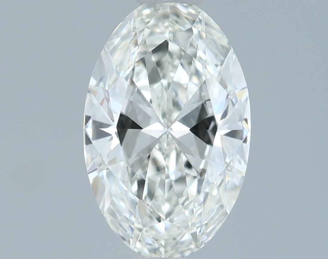 IGI Oval 0.9ct H IF - Loose Natural Diamond: IGI Oval 0.9ct H IF - Loose Natural Diamond 0.9ct IGI Oval H IF Diamond - Natural BeautyThe IGI Oval 0.9ct H IF diamond boasts exceptional clarity and a high polish, giving it a brilliant sparkle.