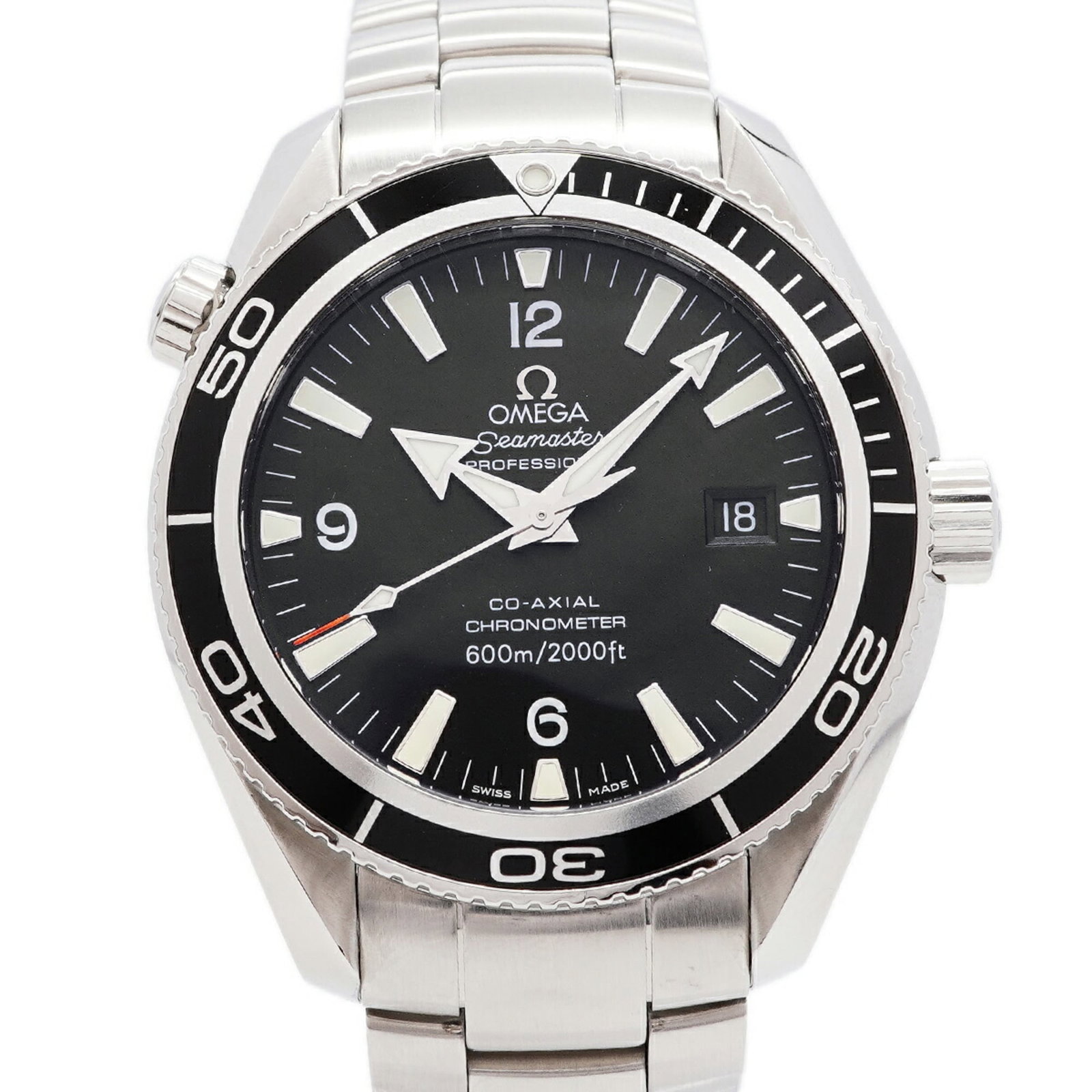 OMEGA Wristwatch Stainless Steel: OMEGA Wristwatch Stainless Steel Stainless steel band and black dial make this Omega watch a sleek and timeless accessory. With its self-winding automatic movement, this 41.5mm watch is a reliable