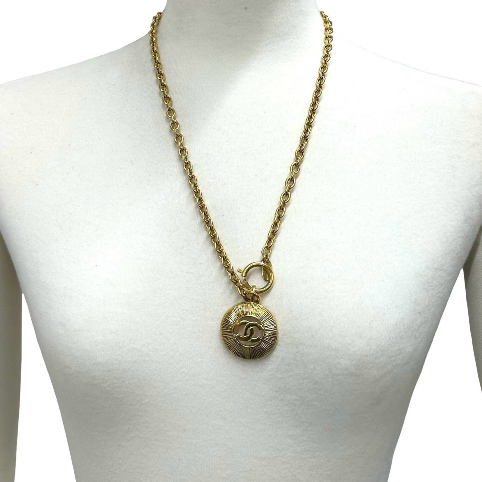 CHANEL Gold Plating - 2