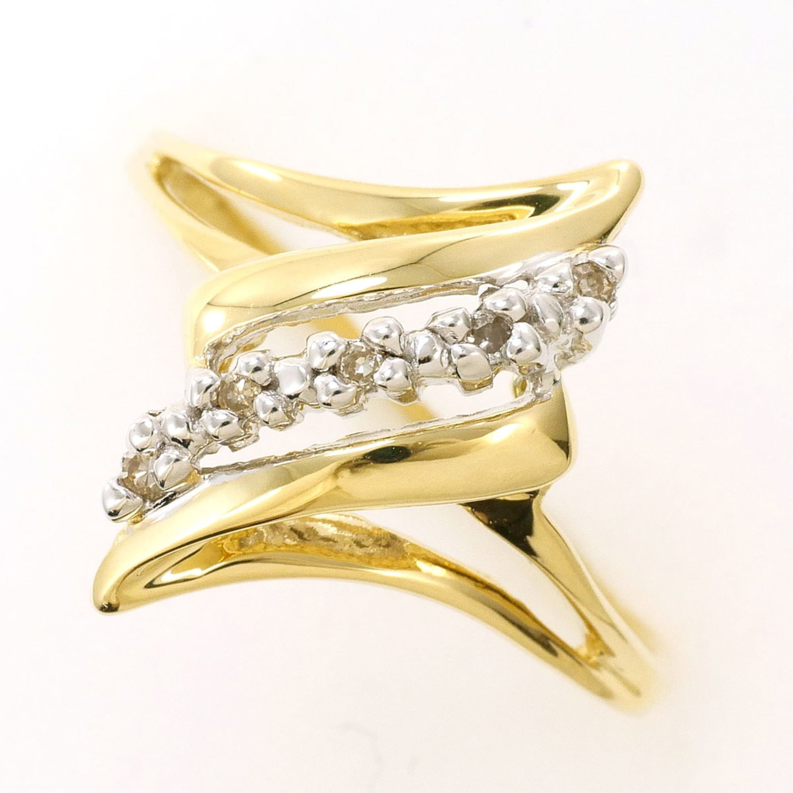 Band Ring White Gold (10K) Yellow Gold (10K): Band Ring White Gold (10K) Yellow Gold (10K) White gold and yellow gold band ring combines two classic metals in a sleek design, offering a versatile look for everyday wear. Made from 10K gold, this b