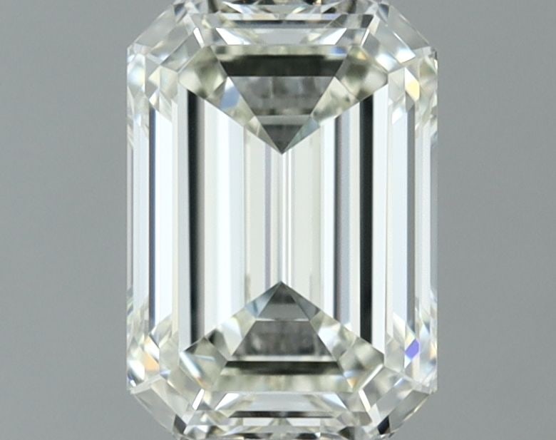 GIA Emerald 0.6ct L VVS2 - Loose Natural Diamond: GIA Emerald 0.6ct L VVS2 - Loose Natural Diamond GIA Emerald 0.6ct L VVS2 - Loose Natural Diamond0.6 carat emerald cut diamond with exceptional clarity, featuring a L color and EX polish, symmetry, an