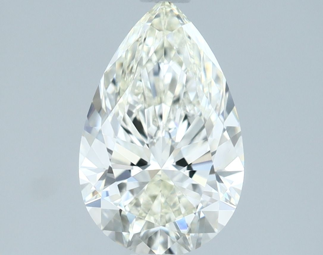IGI Pear 1.31ct I VVS1 - Loose Natural Diamond: IGI Pear 1.31ct I VVS1 - Loose Natural Diamond IGI certified I VVS1 loose natural diamond with excellent cut, color, clarity, and polish, boasting a vibrant 1.31 carat weight. This exceptional stone f