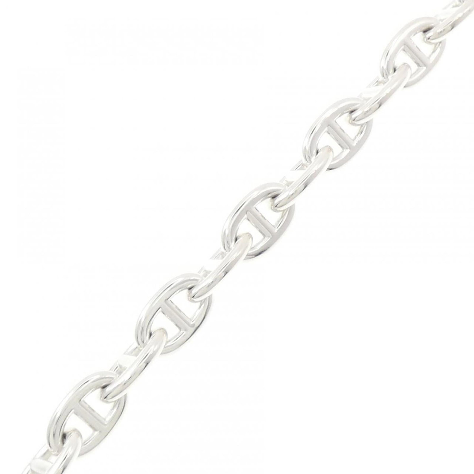 HERMES Charm Bracelet Silver 925: HERMES Charm Bracelet Silver 925 Silver 925 Charm Bracelet from Hermes, featuring a classic design with minor signs of wear. The 18.5cm length and gently used condition make it a great option for