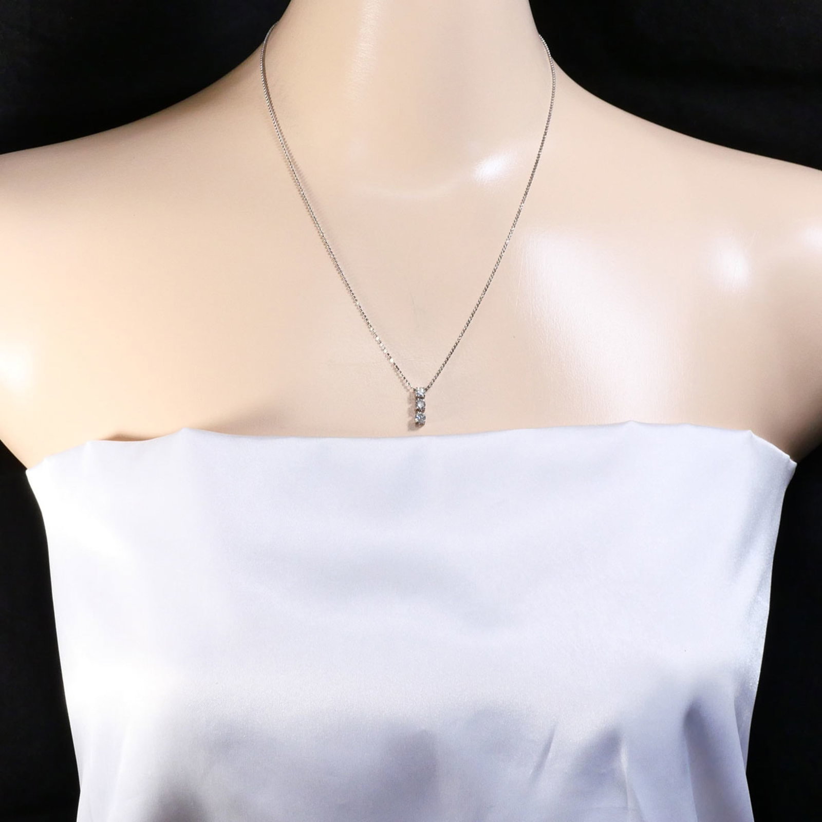 White Gold (18K) - 6