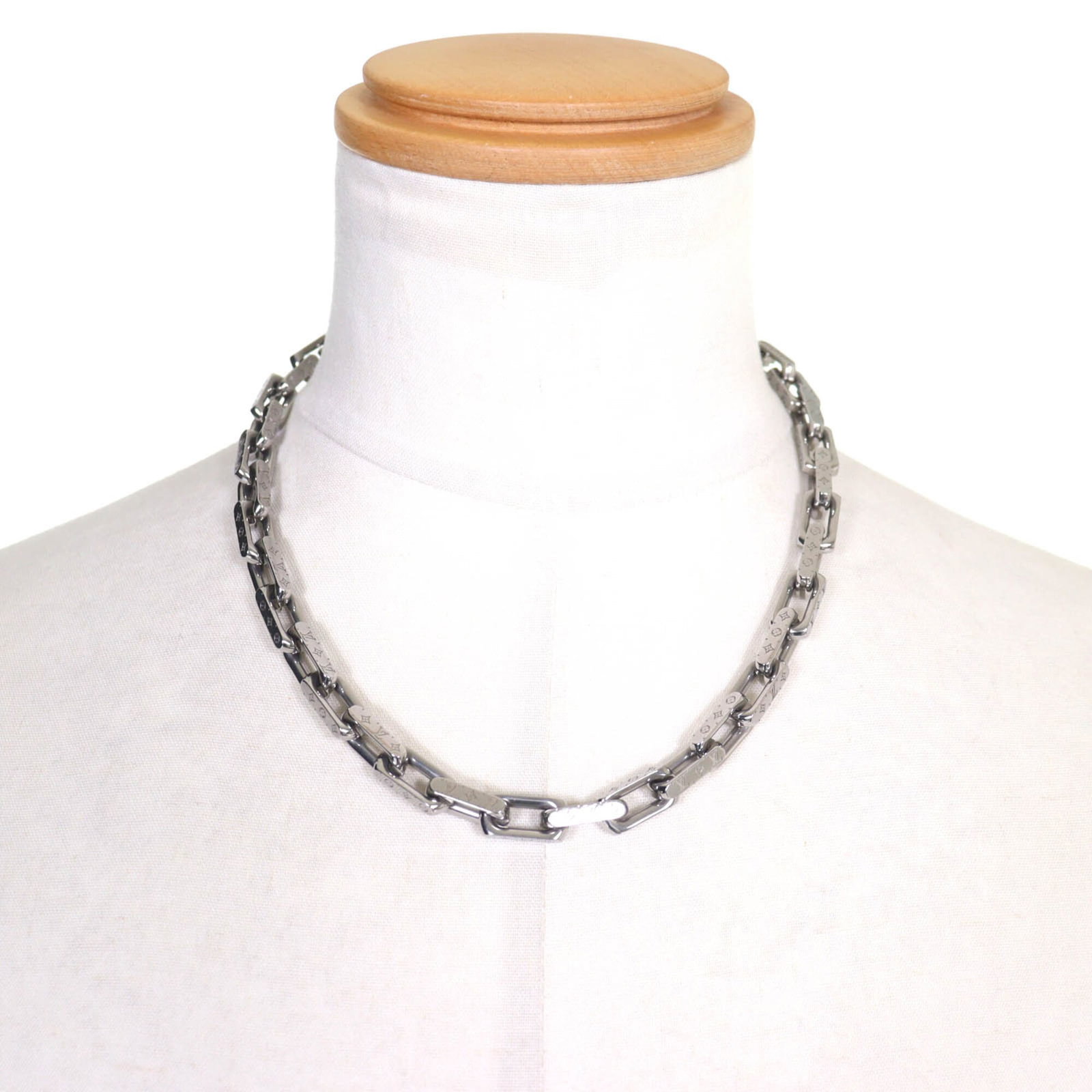 LOUIS VUITTON Silver - 3
