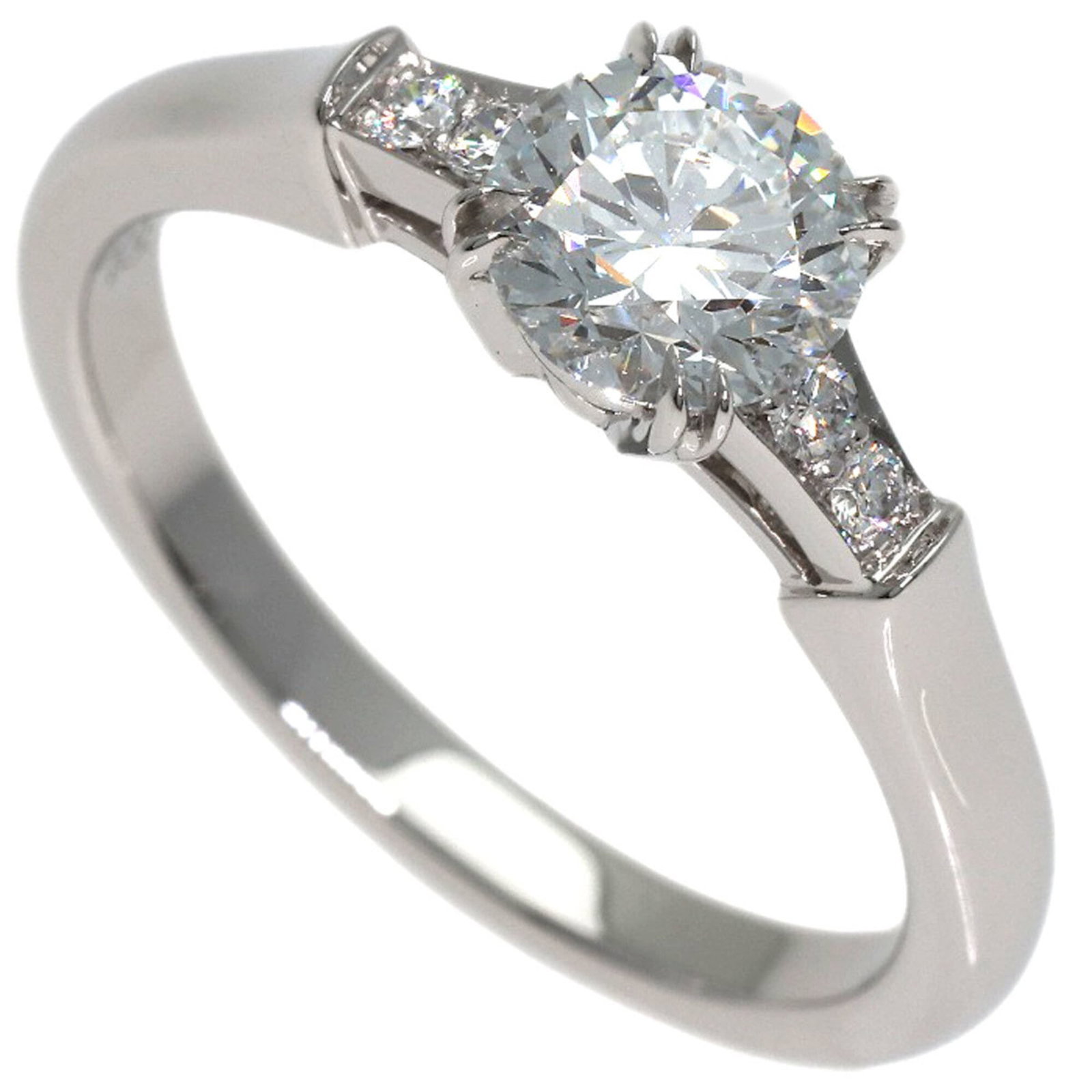 HARRY WINSTON Band Ring Platinum 950: HARRY WINSTON Band Ring Platinum 950 Platinum 950 band ring from Harry Winston, a symbol of luxury and sophistication, features a sleek design that exudes elegance. Gently used with minor signs of wea