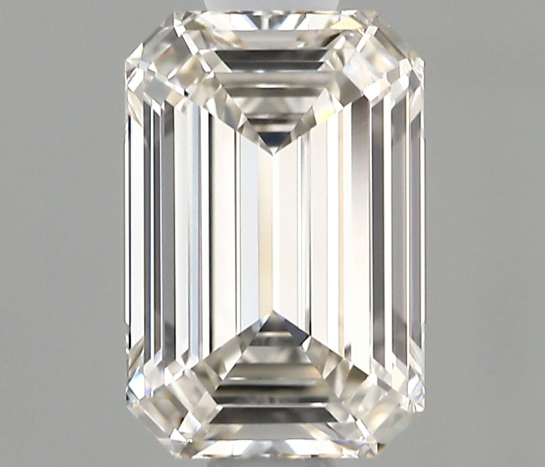 IGI Emerald 0.71ct H IF - Loose Natural Diamond: IGI Emerald 0.71ct H IF - Loose Natural Diamond 0.71ct IGI Emerald Cut Diamond with Exceptional Clarity and Polish. This loose natural diamond boasts an impressive clarity grade of IF and a high polis