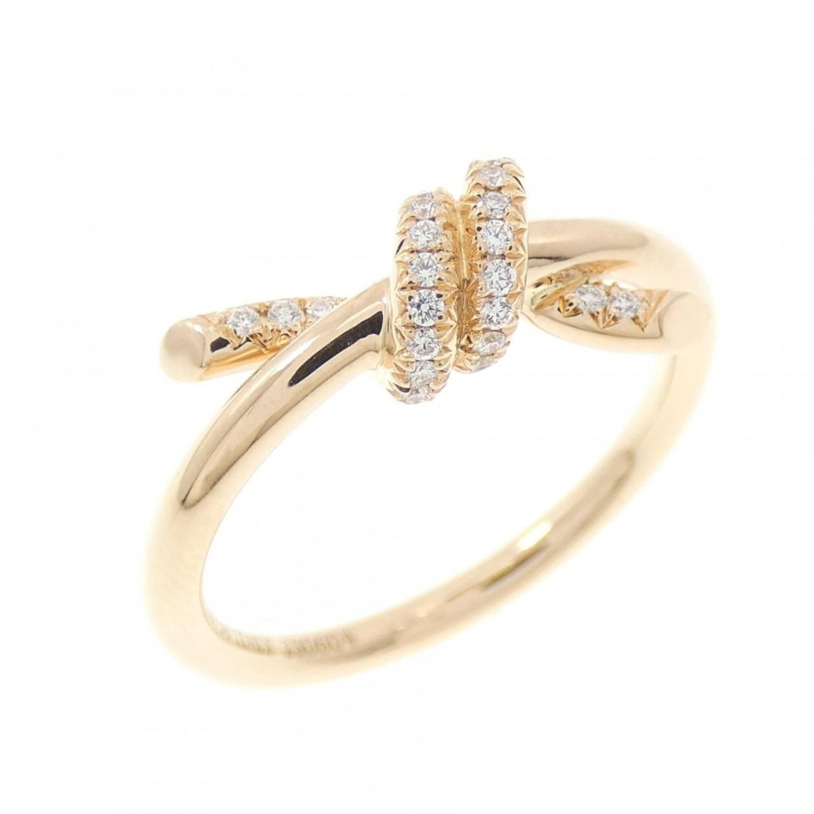 TIFFANY Band Ring Pink Gold (18K): TIFFANY Band Ring Pink Gold (18K) Pink gold (18K) band ring from Tiffany, a timeless design that exudes elegance. This like new used ring boasts excellent condition with no visible wear, making it a g