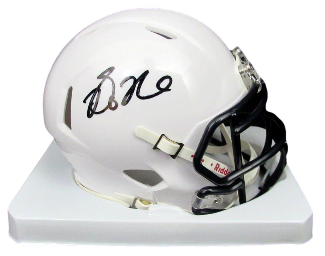 Signed Beckett Autographed Mini Helmet White Nickal Bo Penn State: Signed Beckett Autographed Mini Helmet White Nickal Bo Penn State Signed by Nickal, a legendary wrestler from Penn State, this mini helmet is a unique collectible for wrestling enthusiasts. Brought to