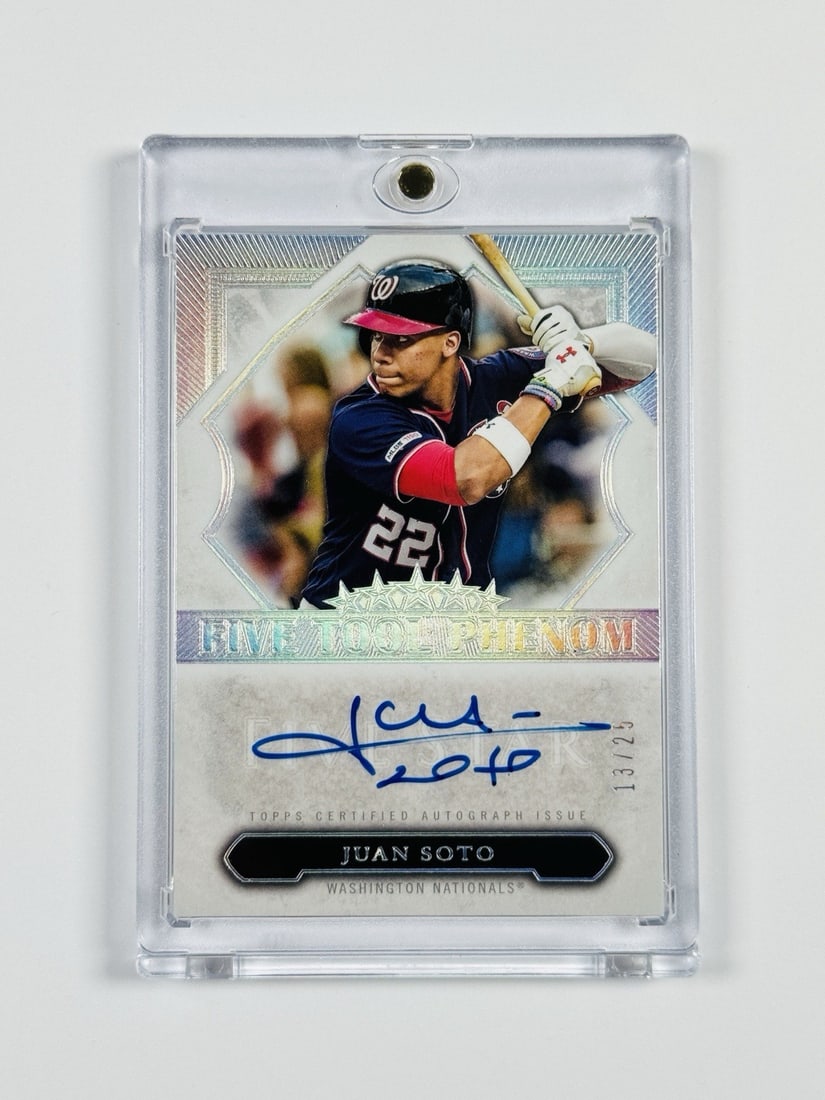 2020 TOPPS CERTIFIED JUAN SOTO #FTP-JS FIVE TOOL PHENOM/ 25 AUTO: 2020 TOPPS CERTIFIED JUAN SOTO #FTP-JS FIVE TOOL PHENOM/ 25 AUTO 25 Autograph Card of Juan Soto, a Five Tool Phenom, in the 2020 Topps Five Star Parallel Set, featuring a Silver Rainbow print run. Thi