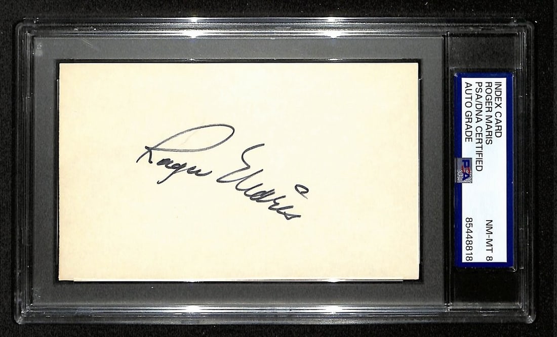 Roger Maris Signed/ Autographed 3x5 Index Card New York Yankees PSA/ DNA 198814: Roger Maris Signed/ Autographed 3x5 Index Card New York Yankees PSA/ DNA 198814 Signed by Roger Maris, a legendary New York Yankees slugger, this 3x5 index card showcases the iconic baseball player's 