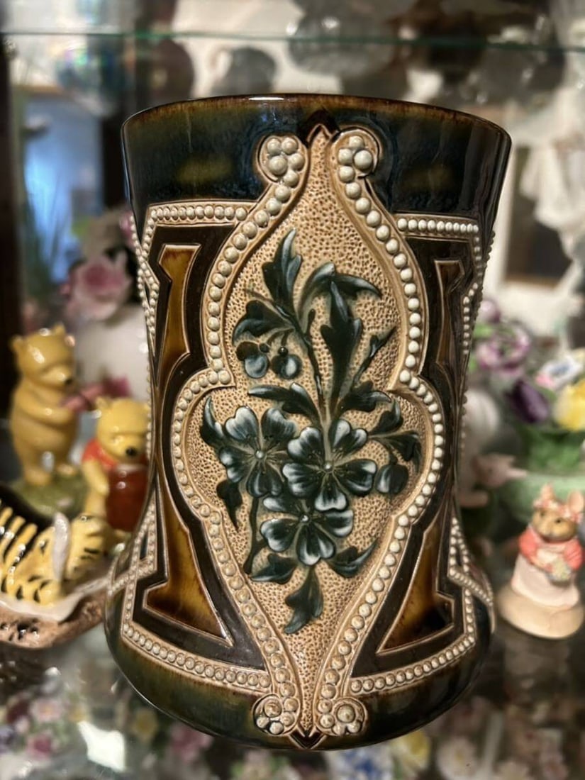 Collectible Ceramic Royal Doulton Flower Vase H13cm Home Decor Gift (1 of 3)