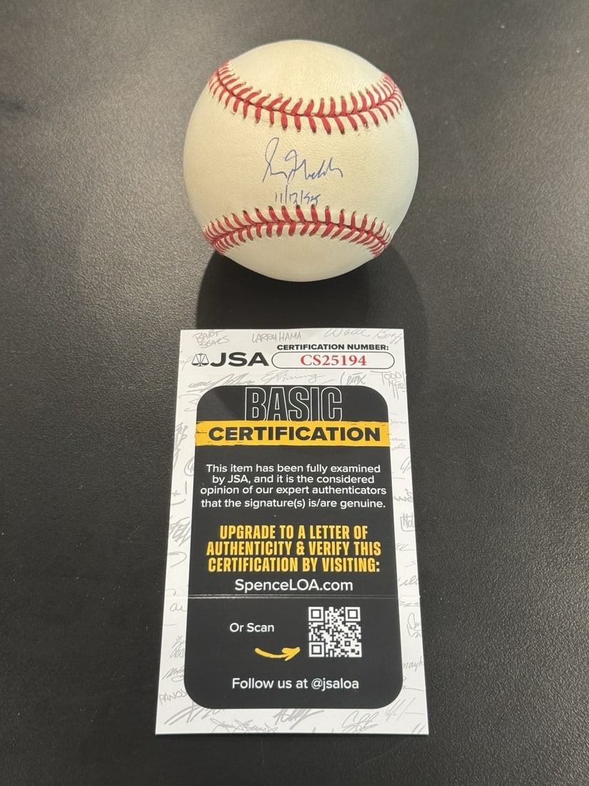 GREG MADDUX SIGNED BALL 11-13-95 - 4TH CONSECUTIVE CY YOUNG ANNOUNCEMENT JSA COA: GREG MADDUX SIGNED BALL 11-13-95 - 4TH CONSECUTIVE CY YOUNG ANNOUNCEMENT JSA COA Item Specifics: Player: Greg Maddux Sport: Baseball Signed: Yes Autograph Authentication: James Spence Authentication