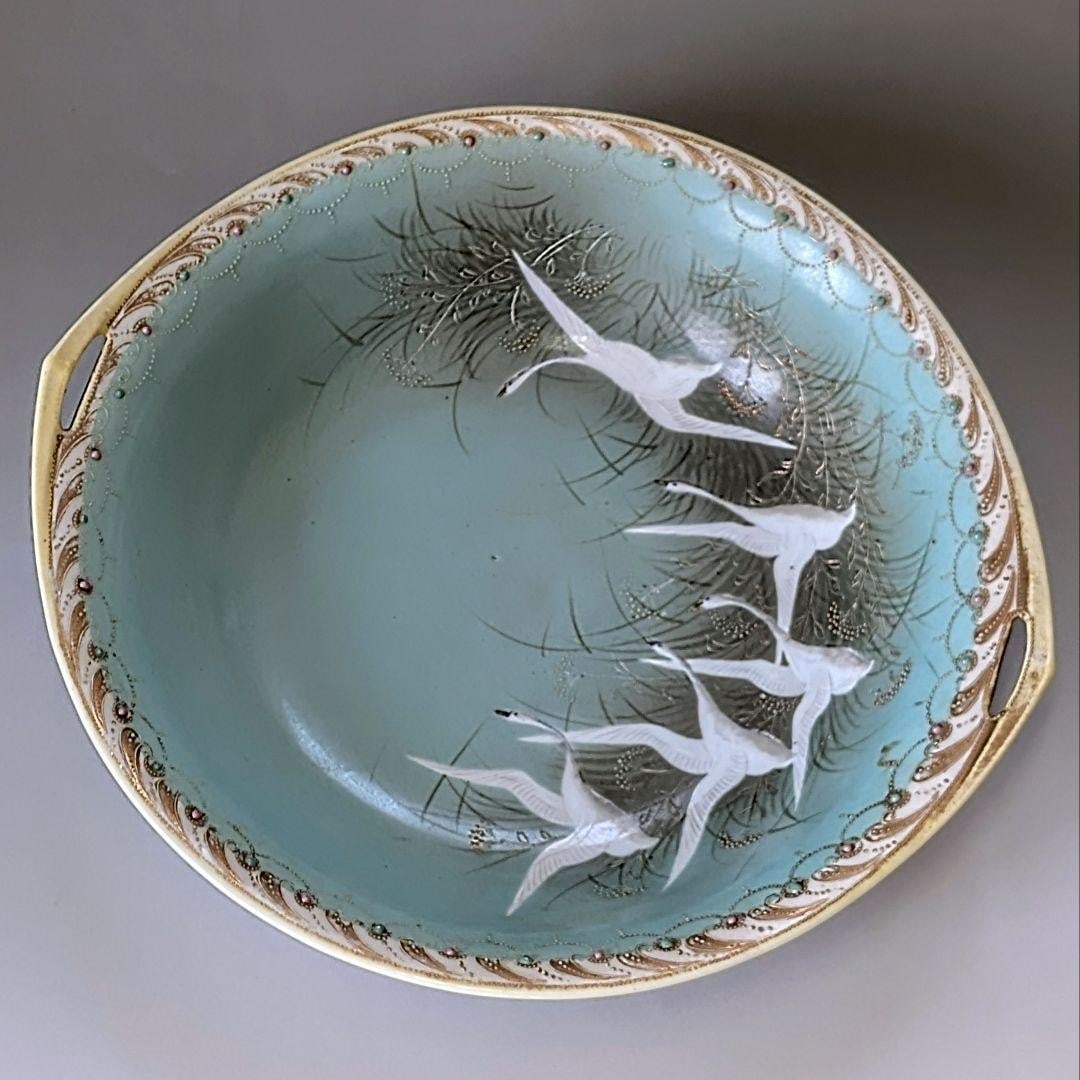 ROYAL WORCESTER Old Flying Swan Flight Bijou Decoration Bowl Rare Collectible: ROYAL WORCESTER Old Flying Swan Flight Bijou Decoration Bowl Rare Collectible Item Specifics: Brand: Oldnoritake Primary Material: Porcelain & Pottery Type: NA Country: Japan Original/Reproduction: Or