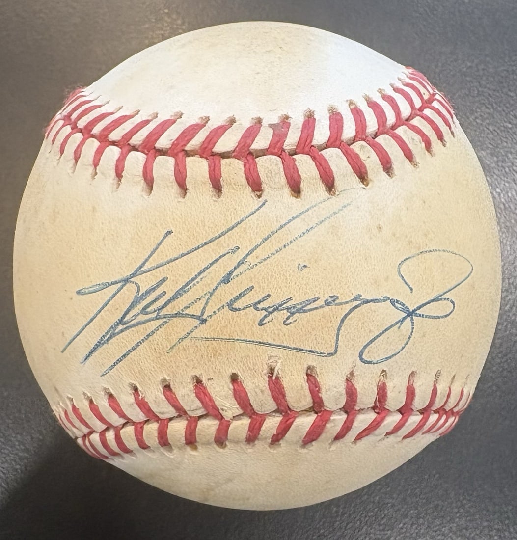 BASEBALL SIGNED JR LOA JSA KEN GRIFFEY: BASEBALL SIGNED JR LOA JSA KEN GRIFFEY Item Specifics: Sport: Baseball Player: Ken Griffey Jr. Signed: Yes Original/Reprint: Original Autograph Authentication: James Spence Authentication (JSA) Produc