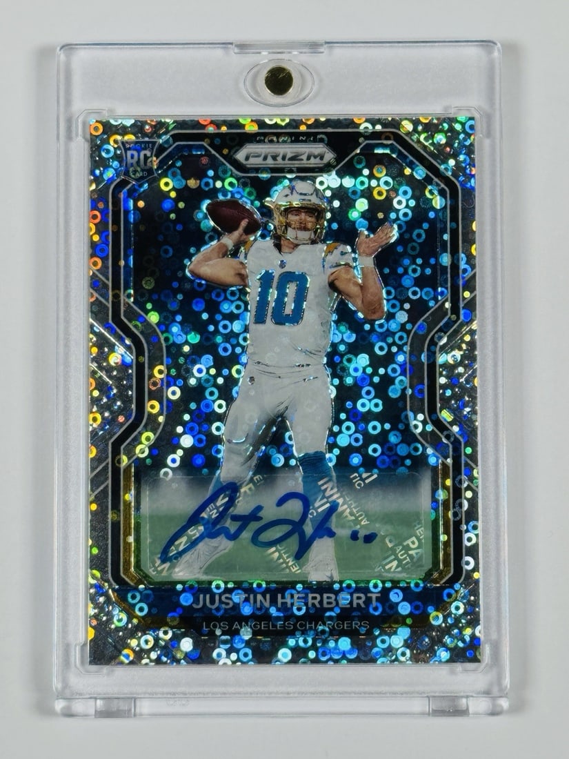 2020 PANINI PRIZM JUSTIN HERBERT #325 NO HUDDLE PRIZM AUTO RC (1 of 2)