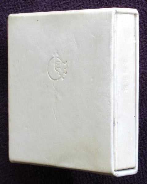 Shinohara Signed Takiguchi Yoshio Etching Book Deluxe 13 Prints 1975: Shinohara Signed Takiguchi Yoshio Etching Book Deluxe 13 Prints 1975 Item Specifics: Artist: Shuzo Takiguchi Yoshio Shinohara Subject: Japanese Modern Art Material: Paper Leather Copperplate Print Sty
