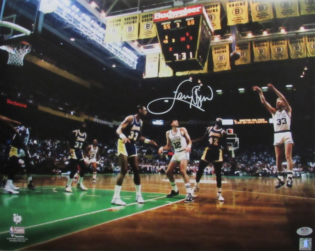 Larry Bird HOF Signed Auto 16x20 Photo Boston Celtics PSA DNA 200033: Larry Bird HOF Signed Auto 16x20 Photo Boston Celtics PSA DNA 200033 Larry Bird's 16x20 signed photo, certified by PSA DNA, showcases the legendary Boston Celtics player in a unique and impressive dis