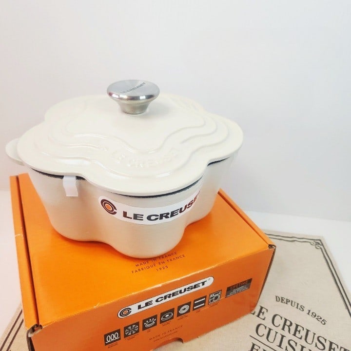 Cocotte Fleur 20cm Brioche Silver Le Cast Iron Cookware Knob Enamel (1 of 10)