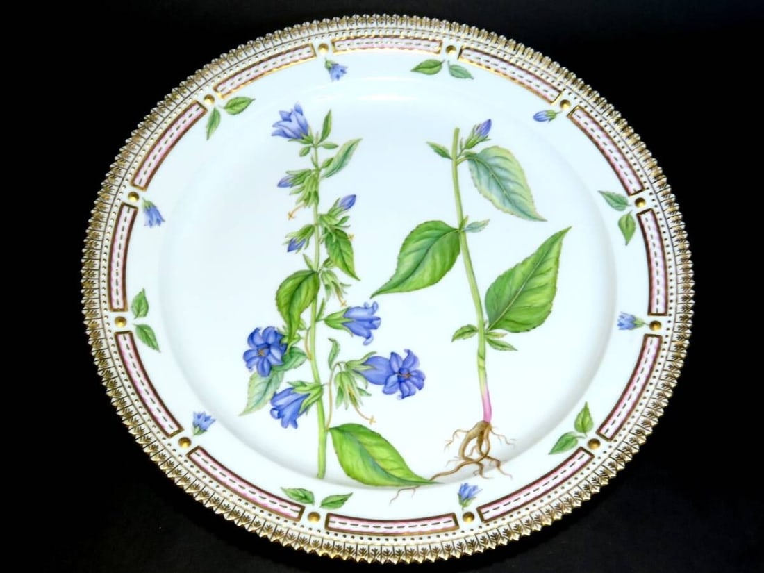 Royal Copenhagen Flora Danica Large Porcelain Decorative Plate 14.1in: Royal Copenhagen Flora Danica Large Porcelain Decorative Plate 14.1in Item Specifics: Pattern: Flora Shape: Round Occasion: All Occasions Color: Multicolor Material: Porcelain Brand: Royal Copenhagen 