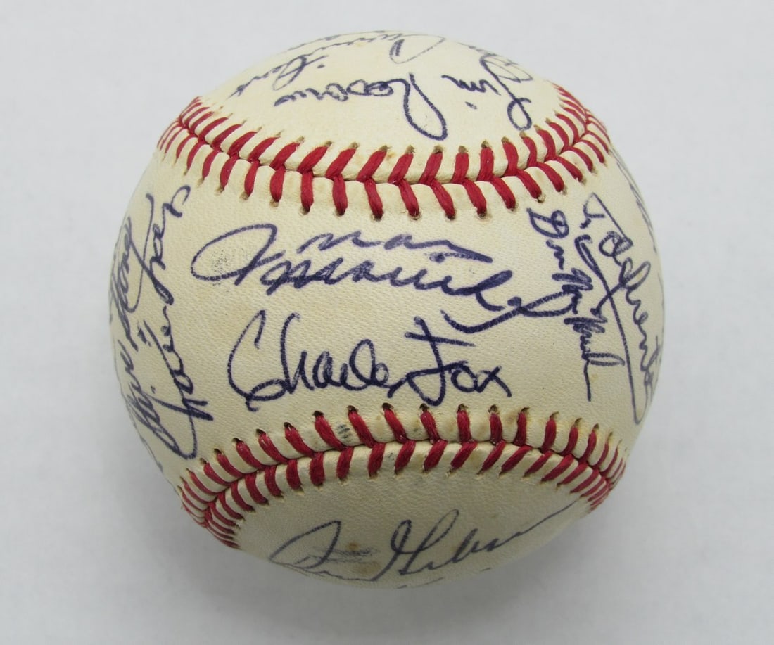 1972 Giants Team signed by 23 ONL Baseball Marichal (HOF) Fox Speier 184935: 1972 Giants Team signed by 23 ONL Baseball Marichal (HOF) Fox Speier 184935 Signed by 23 members of the 1972 San Francisco Giants, including Hall of Famer Juan Marichal, this 1972 Giants Team signed b