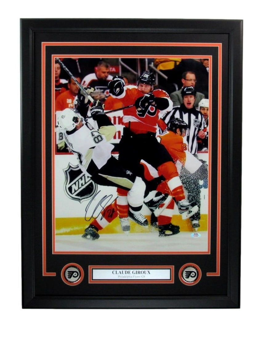 Sidney Crosby Flyers Autographed Claude Giroux Photo Framed PSA DNA: Sidney Crosby Flyers Autographed Claude Giroux Photo Framed PSA DNA Item Specifics: Autograph Authentication: PSA/DNA League: NHL Original/Reprint: Original Product: Photo Sport: Hockey Team: Philadel