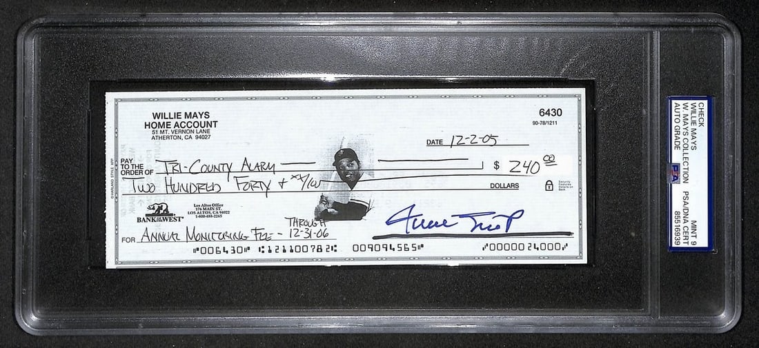 Willie Mays HOF Signed/ Auto 2005 Bank Check PSA/ DNA MINT 9 211168: Willie Mays HOF Signed/ Auto 2005 Bank Check PSA/ DNA MINT 9 211168 Willie Mays' 2005 Bank Check features a mint 9 grade from PSA and DNA authentication, showcasing the legendary baseball player's sig