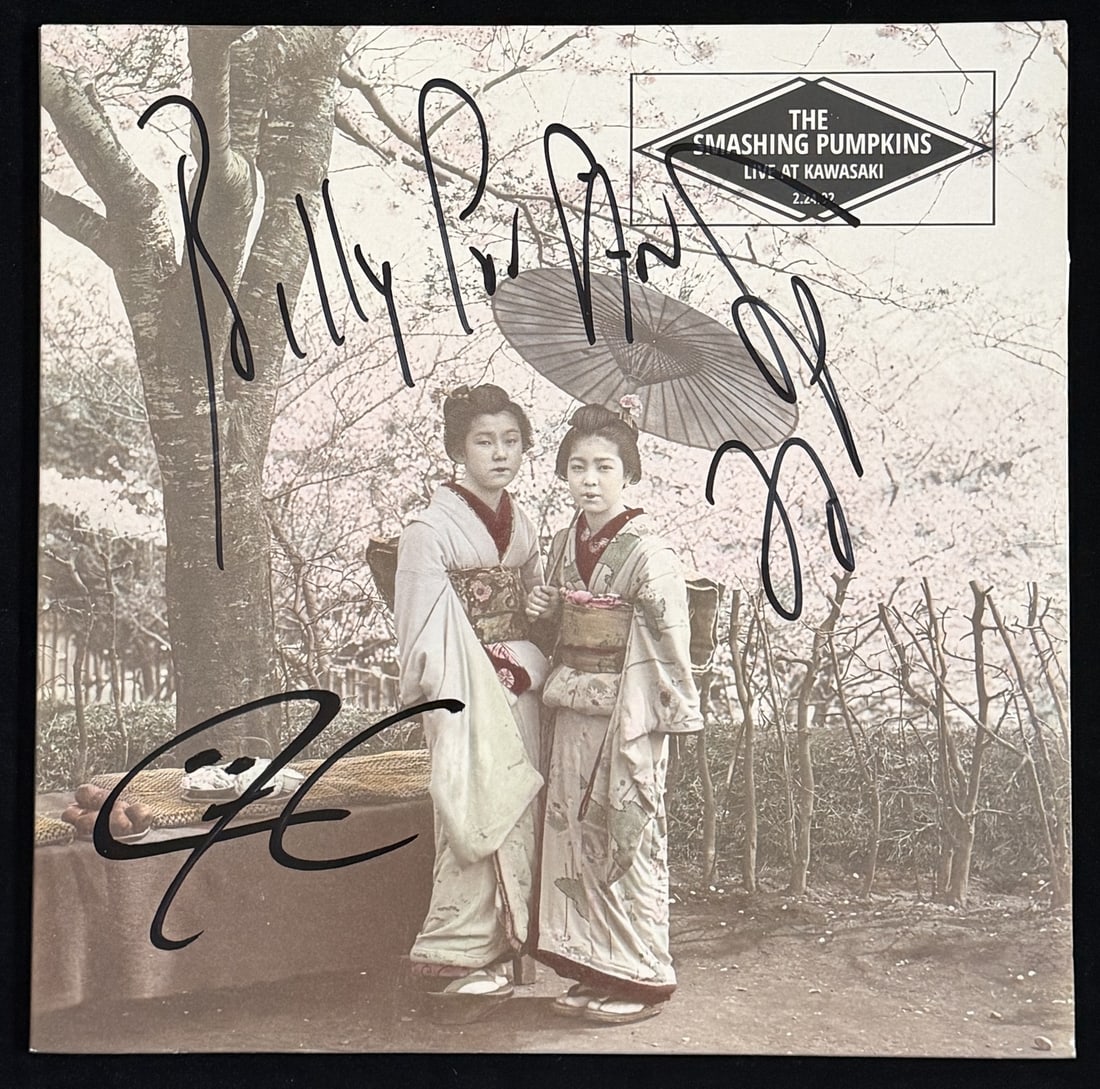 Smashing Pumpkins Multi Signed/ Inscribed Live at Kawasaki Album Beckett 212352: Smashing Pumpkins Multi Signed/ Inscribed Live at Kawasaki Album Beckett 212352 Smashing Pumpkins Live at Kawasaki album, signed and inscribed, is a unique collectible for music enthusiasts. This