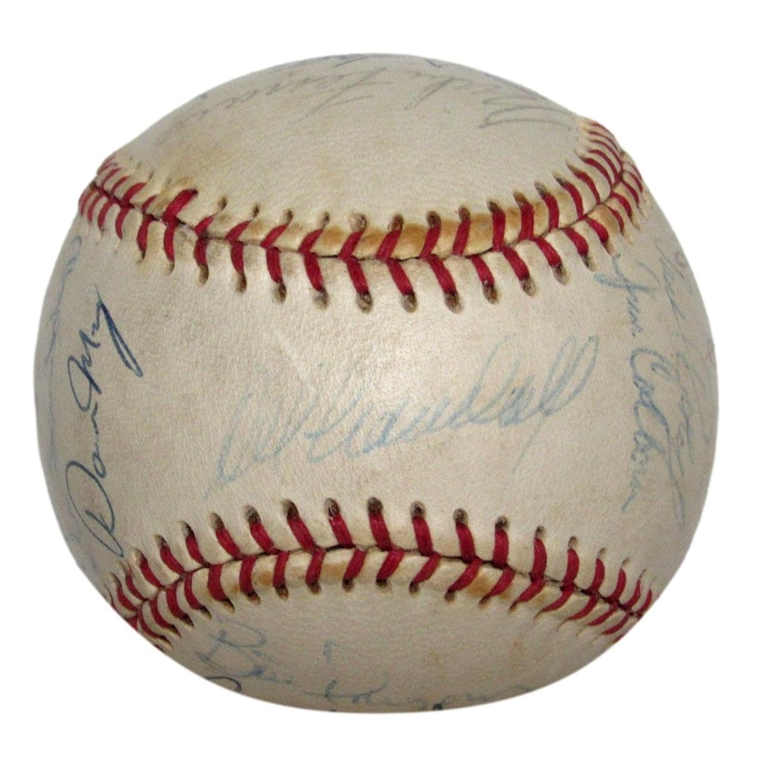 Brewers Team Autographed Milwaukee 177607 1972 Baseball: Brewers Team Autographed Milwaukee 177607 1972 Baseball Authentic Milwaukee Brewers baseball from 1972, bearing the signature of a notable player, is up for auction. This vintage baseball is a rare fi