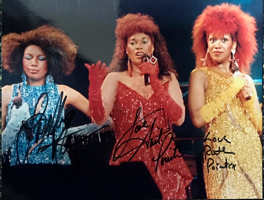 Sisters Pointer Autographed Photo 8x10