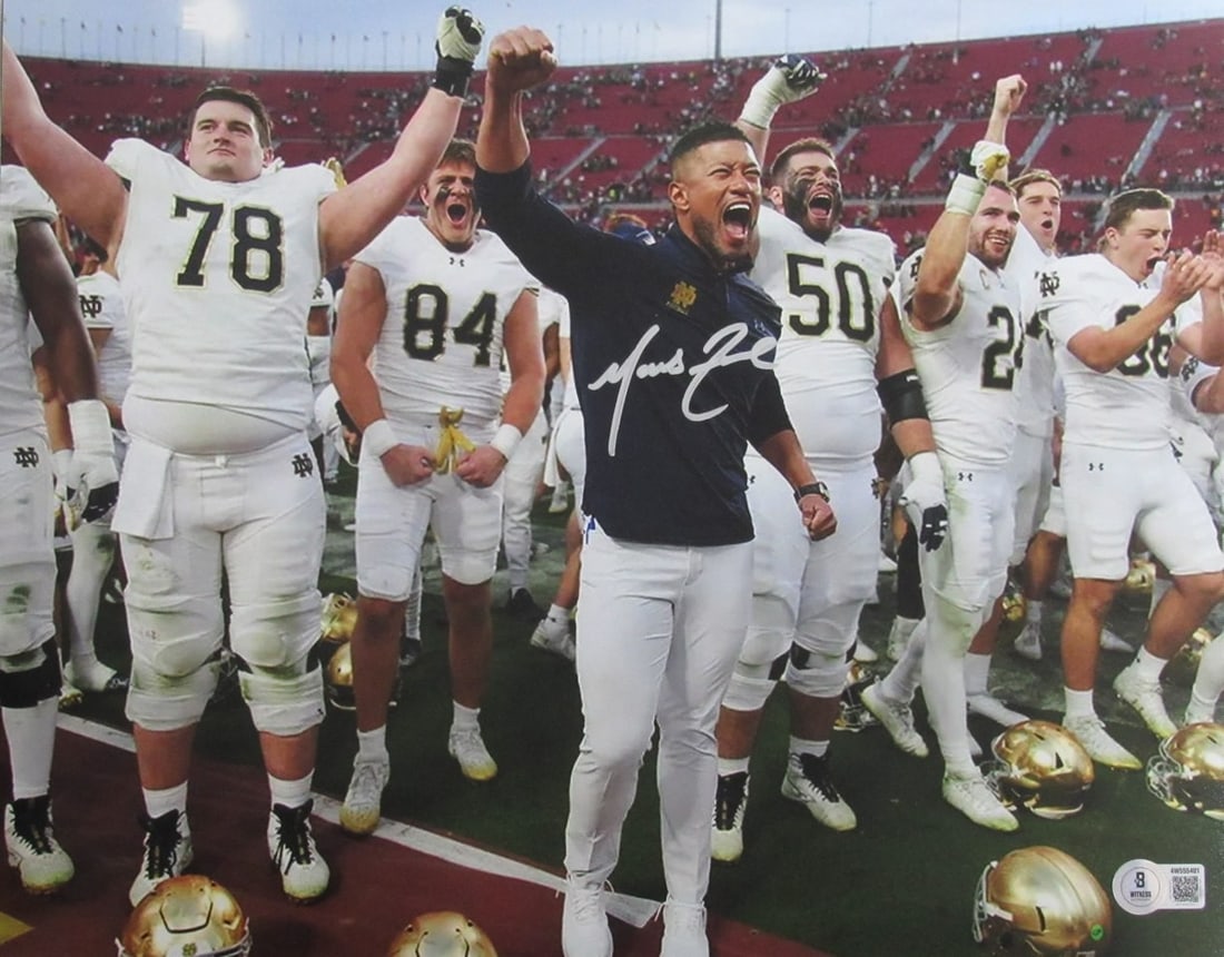 Marcus Freeman Coach Notre Dame Signed/ Autographed 11x14 Photo Beckett 204932: Marcus Freeman Coach Notre Dame Signed/ Autographed 11x14 Photo Beckett 204932 Item Specifics: Team: Notre Dame Sport: Football Product: Photo Original/Reprint: Original Autograph Authentication:
