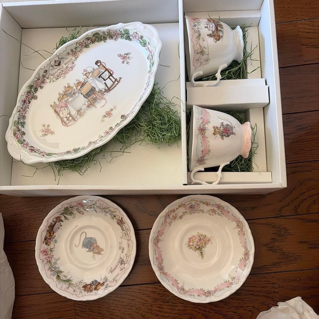 Vintage English Royal Doulton Brambly Hedge Tea Set Porcelain (1 of 5)