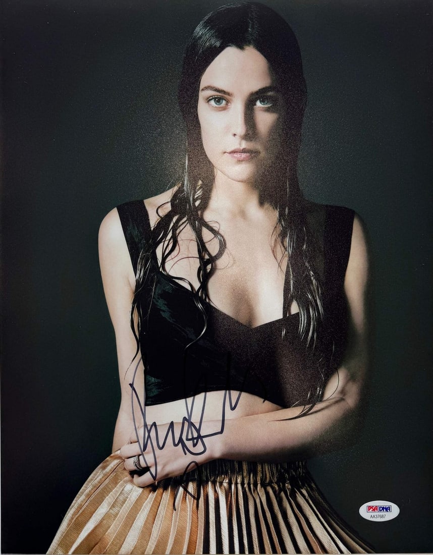 Riley Keough Autographed Photo Celebrity 11x14 PSA: Riley Keough Autographed Photo Celebrity 11x14 PSA Riley Keough's sharpie signature adds a touch of Hollywood glamour to this 11x14 celebrity photo, capturing a moment in time from the life of this ta