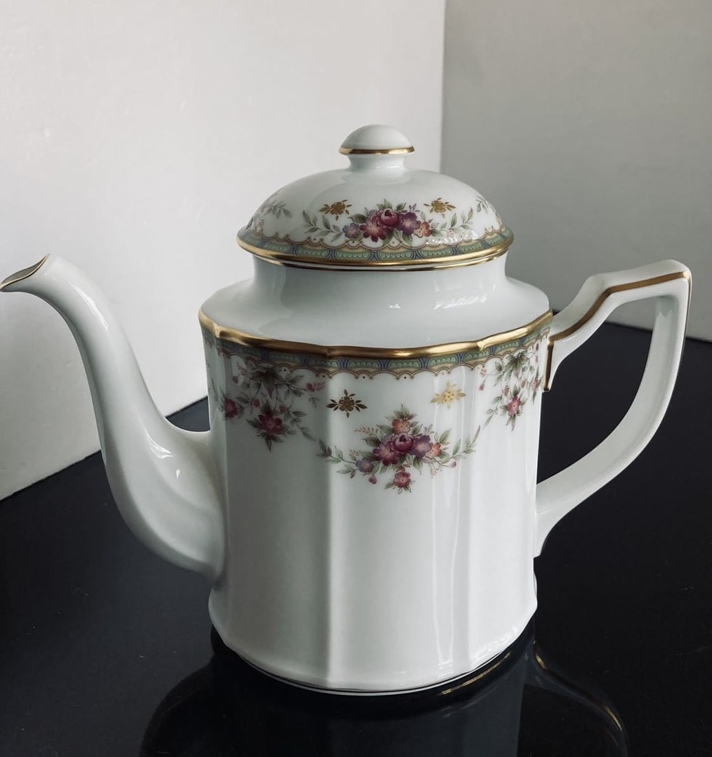 Noritake porcelain tableware Japan Floral Fleur diamond collection Maison: Noritake porcelain tableware Japan Floral Fleur diamond collection Maison Item Specifics: Antique: No Shape: Oval Care Instructions: Hand Wash Only Original/Licensed Reproduction: Original Style: Neoc