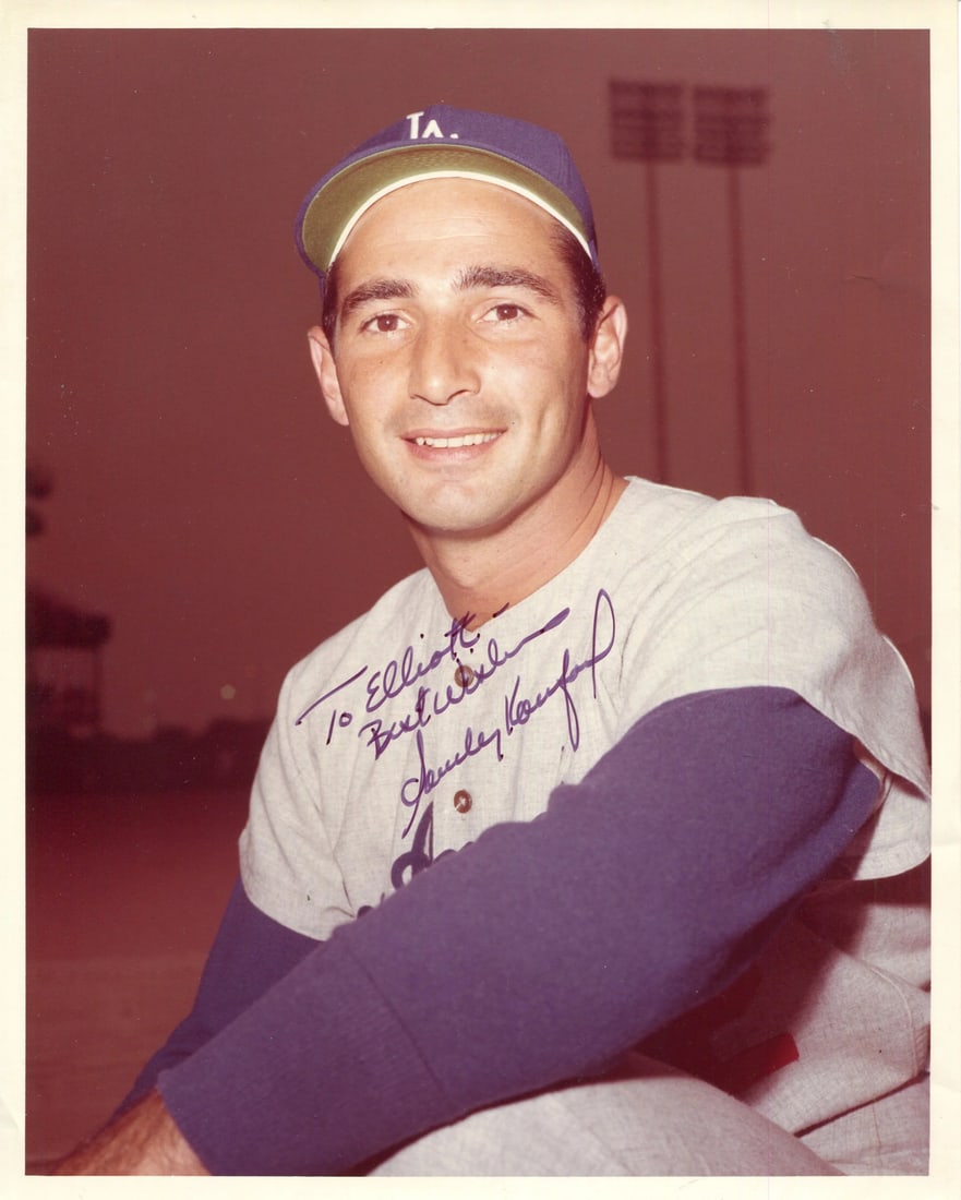 Sandy Koufax Photo Baseball Autographed 8x10: Sandy Koufax Photo Baseball Autographed 8x10 Item Specifics: Sandy KoufaxAutographed 8x10 Photo-Los Angeles Dodgers.Signed in sharpie across the front of the photo Autograph is authenticated by , and