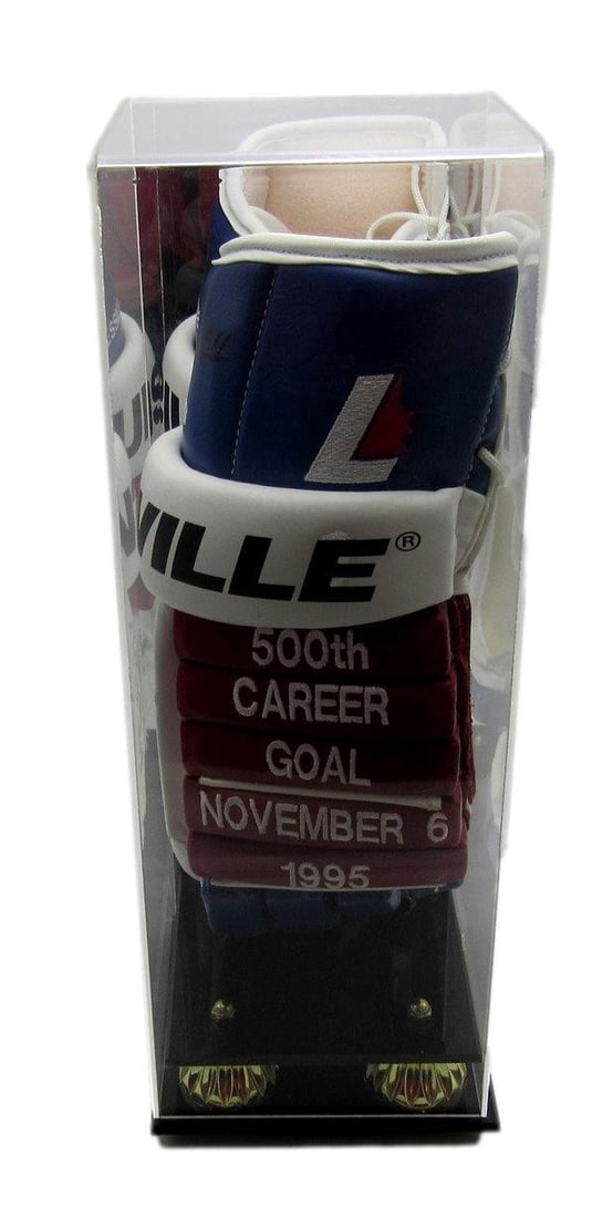 Mark Messier HOF Signed/ Autographed Hockey Glove 500th Career Goal UDA IXL65: Mark Messier HOF Signed/ Autographed Hockey Glove 500th Career Goal UDA IXL65 Mark Messier's 500th Career Goal Glove bears a signature, a nod to the legendary hockey player's milestone achievement. Th