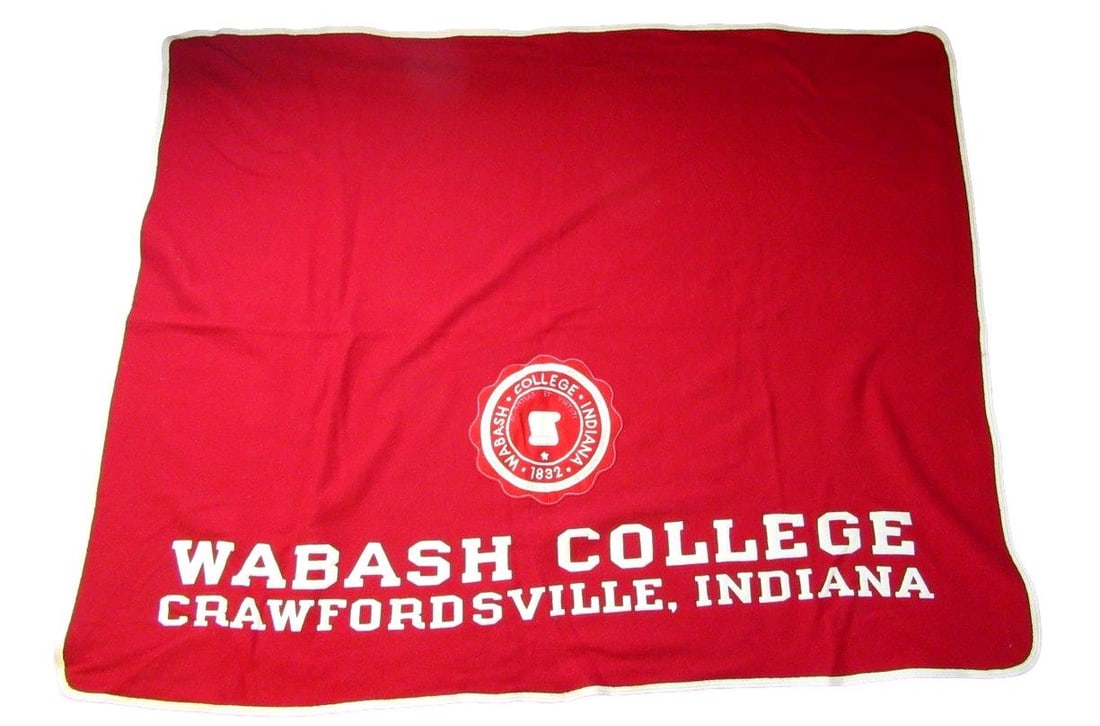 Wabash College Vintage Red 54x68 Wool Banner Indiana Crawfordsville 208922: Wabash College Vintage Red 54x68 Wool Banner Indiana Crawfordsville 208922 Vintage Red 54x68 Wool Banner from Wabash College, featuring the Indiana Crawfordsville football team, is a unique piece of s