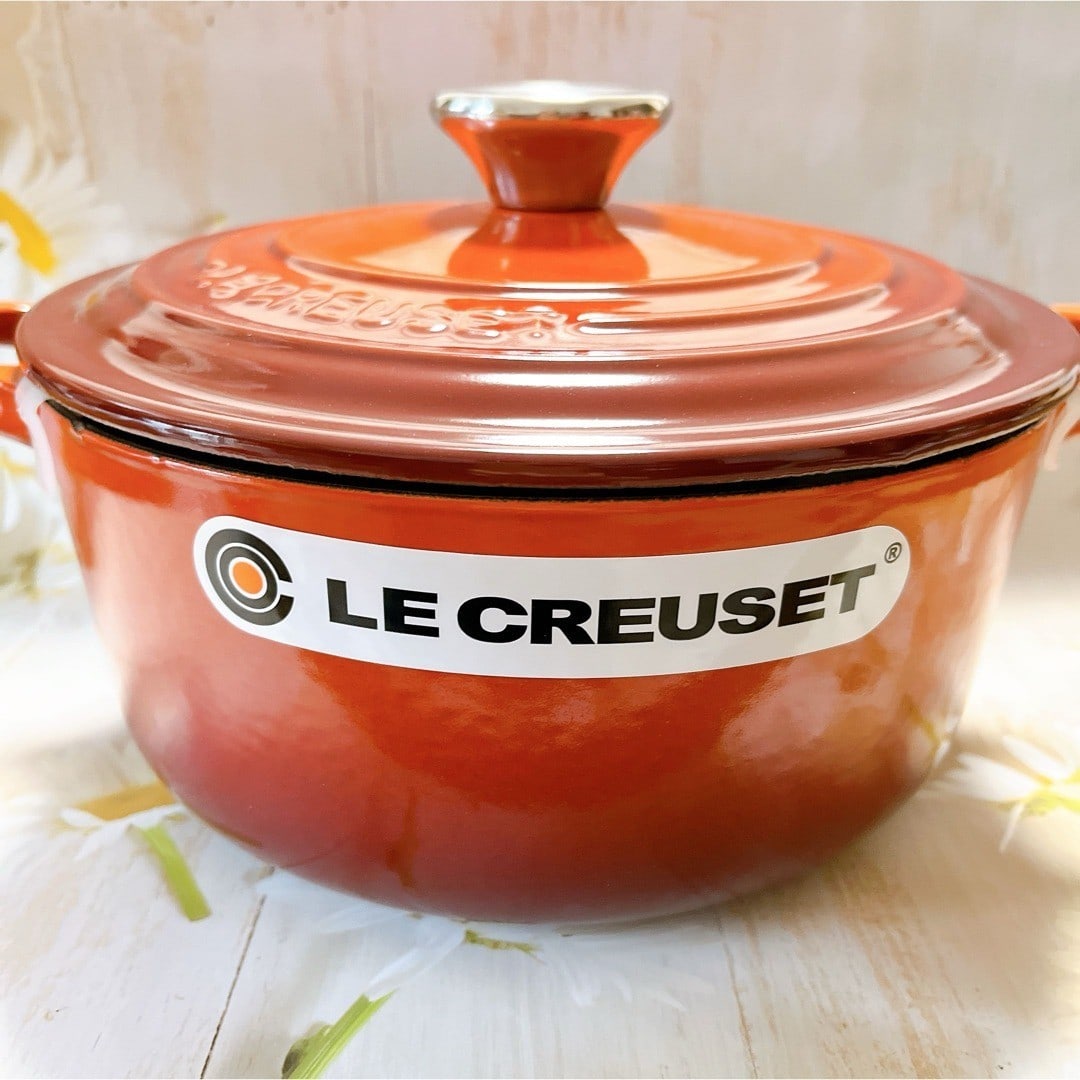 Le Creuset Cocotte Ronde 18cm Cayenne Red Silver Knob Enamel Cast Iron Cookware: Le Creuset Cocotte Ronde 18cm Cayenne Red Silver Knob Enamel Cast Iron Cookware Item Specifics: Stove Type Compatibility: Na Product Disclaimer: Measurements approximate; colors may vary due to lighti