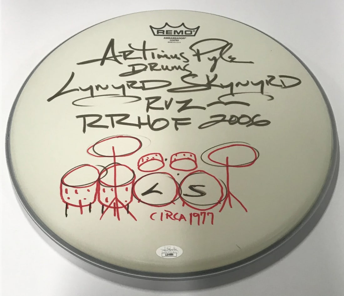 Artimus Pyle Autographed RR HOF 2006 14' Drum Head: Artimus Pyle Autographed RR HOF 2006 14' Drum Head Item Specifics: Artimus Pyle Autographed RR HOF 2006 14' Drum Head Inscribed with "Rock Roll Hall of Fame 2006 in black sharpie Additionally, a drum 