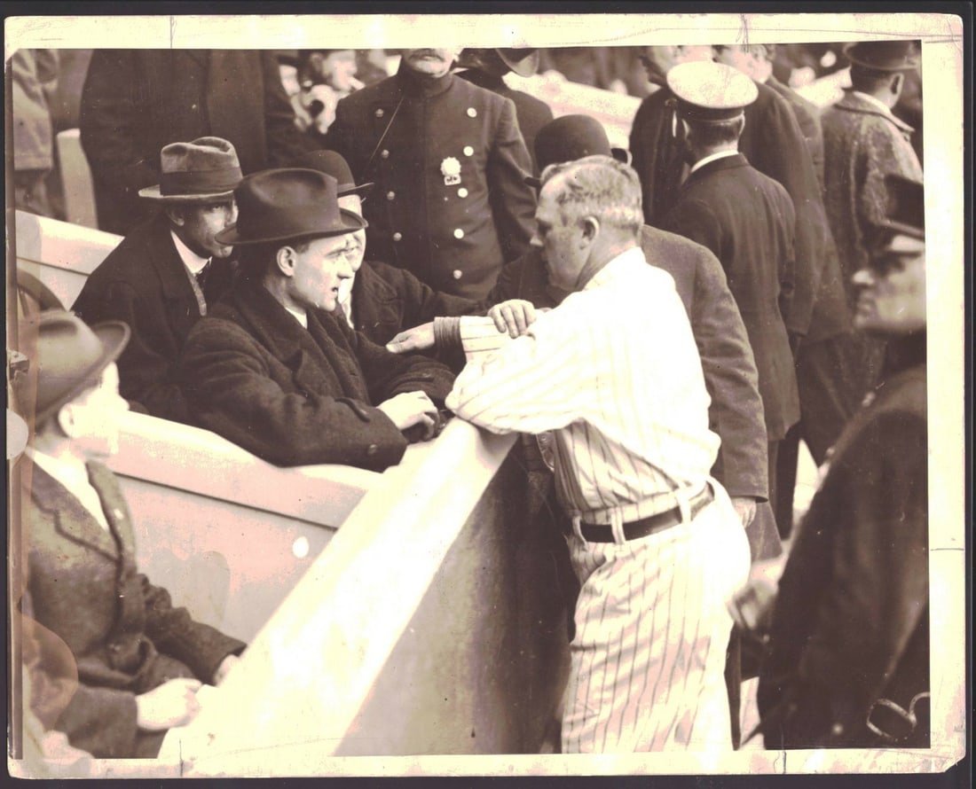 New York Giants HOF 1914 John Mcgraw Photo Wire/ Press 7x9 B/ W: New York Giants HOF 1914 John Mcgraw Photo Wire/ Press 7x9 B/ W New York Giants HOF 1914 John McGraw Photo Wire/ Press 7x9 B/ W - A rare and historic baseball photo featuring John McGraw, the legendar