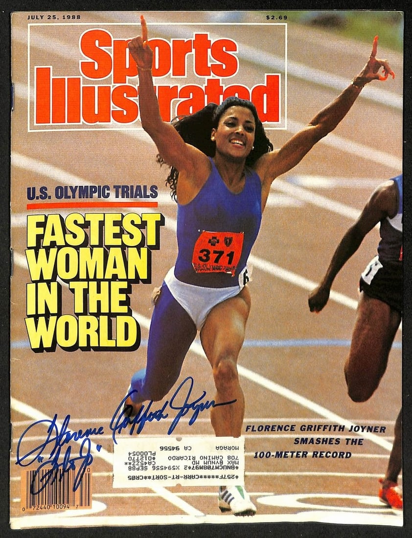 Florence Flo Jo Signed Sports Illustrated 1988 DNA PSA 206219: Florence Flo Jo Signed Sports Illustrated 1988 DNA PSA 206219 Florence Flo Jo's iconic 1988 Sports Illustrated cover bears her signature, a notable feature of this piece. The DNA PSA 206219 authentica
