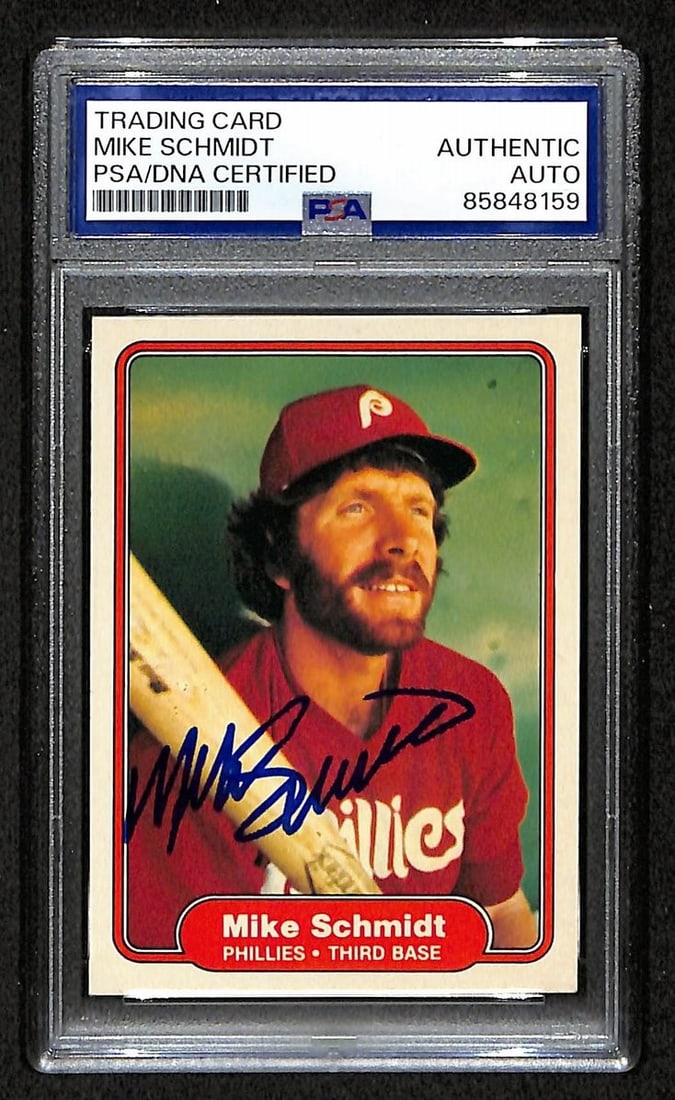 Mike Schmidt 1982 Fleer Card #258 Phillies HOF Signed/ Autographed PSA/ DNA 209360: Mike Schmidt 1982 Fleer Card #258 Phillies HOF Signed/ Autographed PSA/ DNA 209360 Mike Schmidt 1982 Fleer Card #258 Phillies HOF Signed Card Features a Signature from the Hall of Fame Player, Accompa